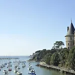 Beau Soleil Hotel